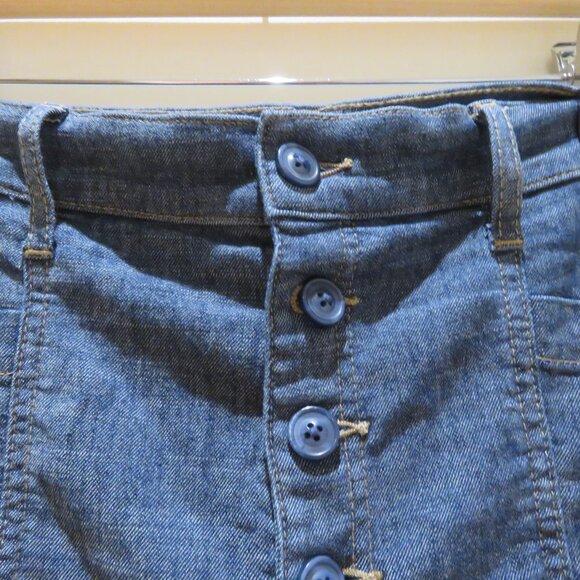 EVEREVE Joelle Stretch Linen Shorts in Stargazer Dark Denim Preppy Casual Comfy - Picture 6 of 14